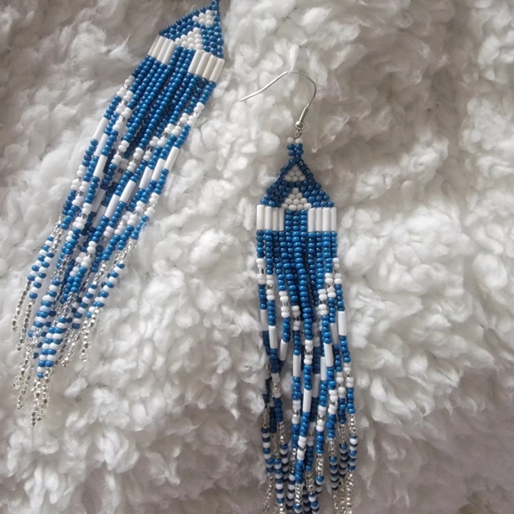 Earrings - Picture 2 of 6